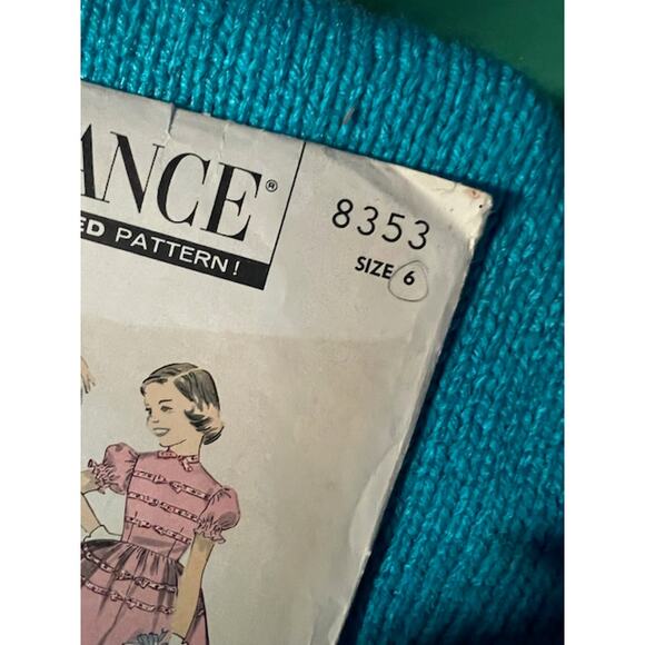 Advance 8353 girls circle skirt dress 1950s - Picture 2 of 5